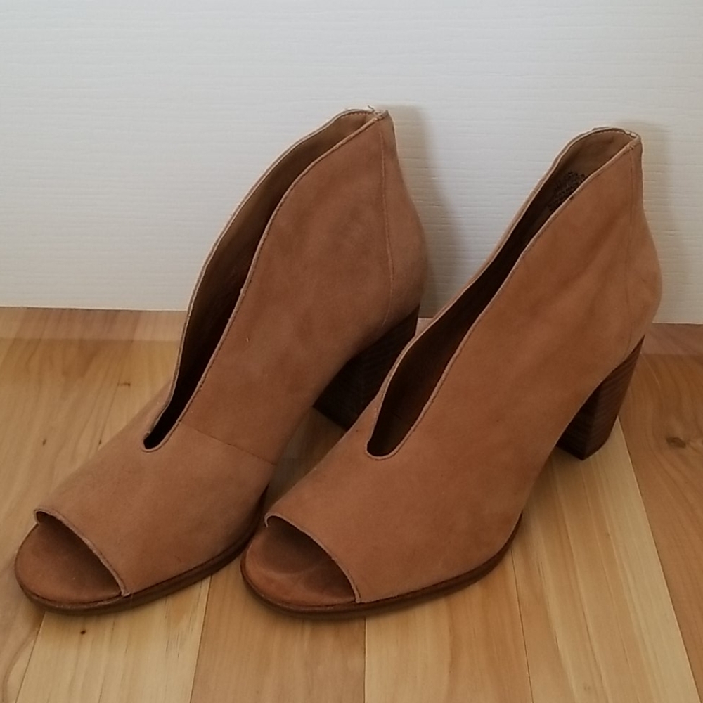 Lucky Brand sandal booties Joan